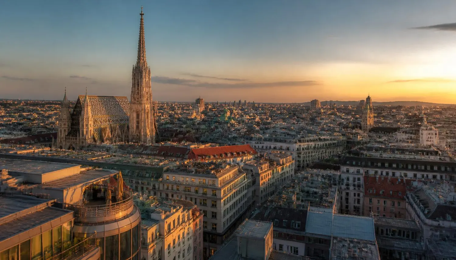 clean4you.at – Reinigungsfirma Wien: Blick über die Wiener Innenstadt mit Stephansdom